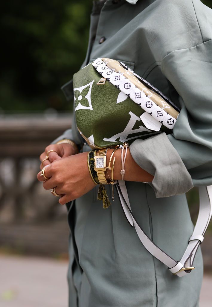 五張圖看懂各種Cartier Tank腕表-復(fù)刻表