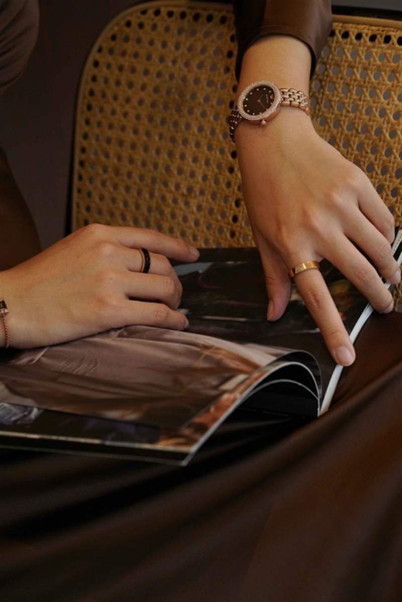 圣誕買什么好?推介Emporio Armani 2021節(jié)日腕表及珠寶系列!-復刻表