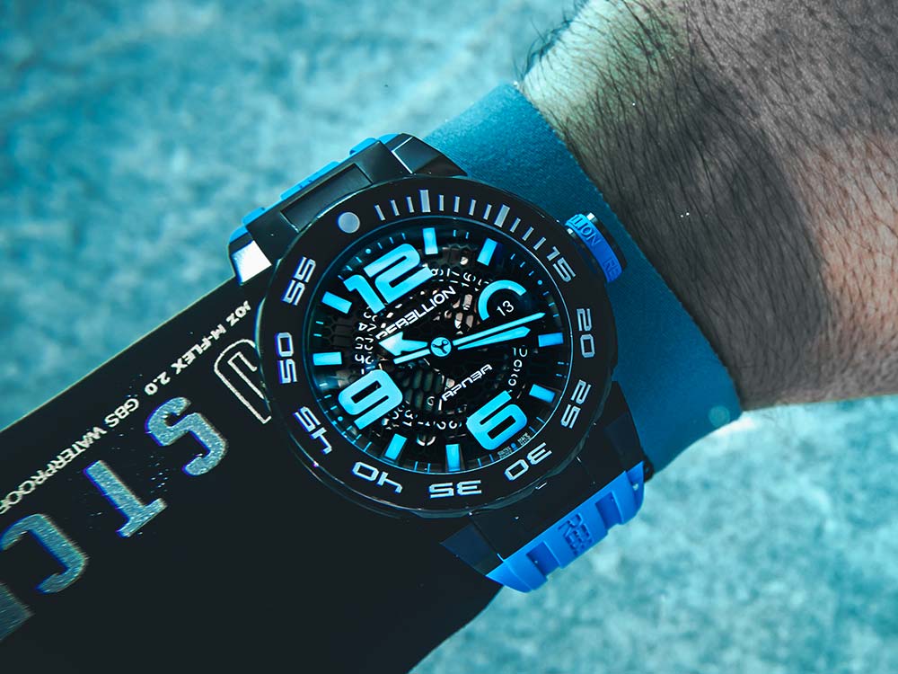 叛逆捕食者呼吸暫停特寫