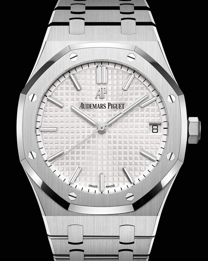 15450ST銀面目前二級(jí)市場(chǎng)價(jià)格約40,100美金（Source：IG@audemarspiguet）