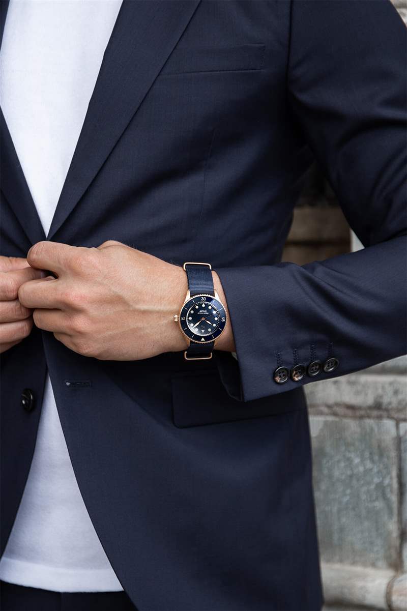 關于 Vintage 1926 At'SEA Automatic