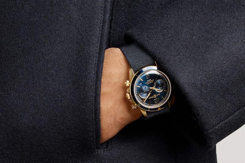 Bell & Ross BR V2-94 Aéronavale 青銅腕表