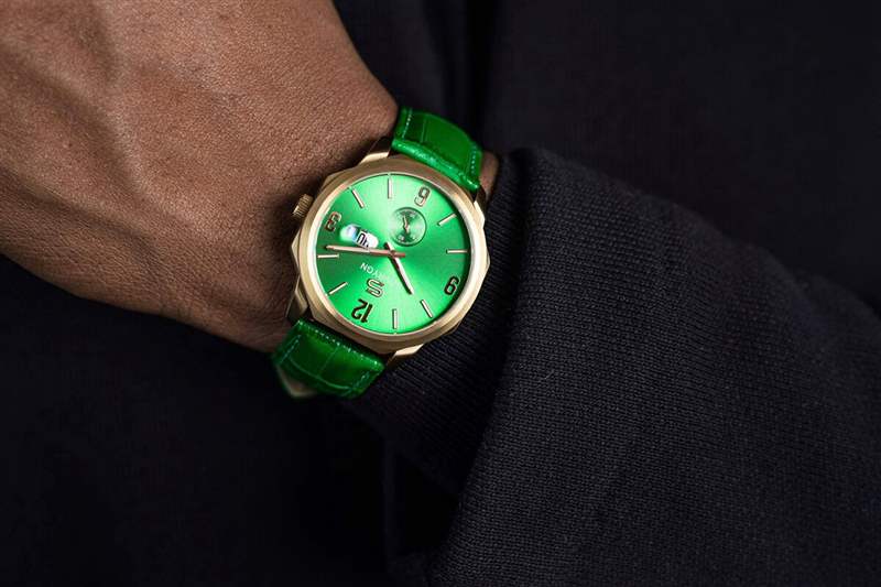 令人驚嘆的作品-SOVRYGN繼任者復(fù)古潛水表-復(fù)刻表