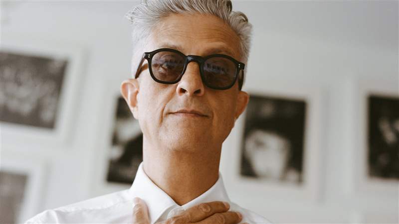 四 + 一傳奇攝影師馬克斯·瓦杜庫(kù)爾曾經(jīng)把他的AP放在洗衣機(jī)里-復(fù)刻表