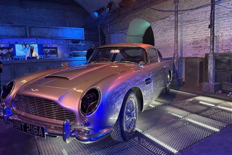 Daniel Craig現(xiàn)身Omega占士邦60周年慶祝活動！深入James Bond世界向經(jīng)典角色007致敬-復(fù)刻表