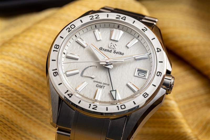 推出Grand Seiko的Evolution 9系列變得運(yùn)動(dòng)起來(lái)-復(fù)刻表