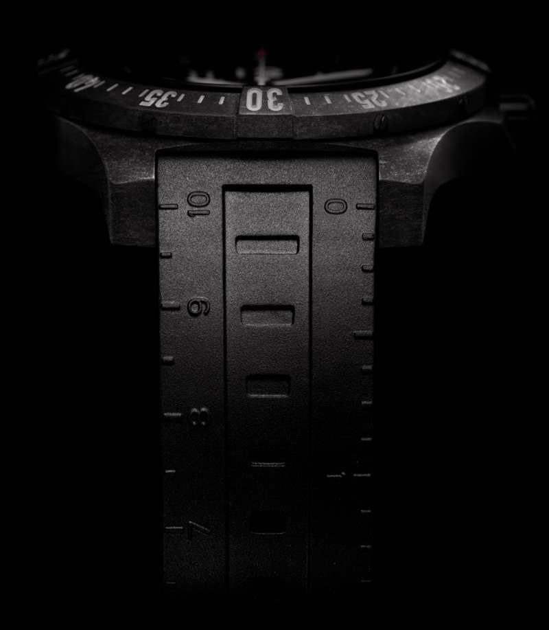 百年靈Colt Skyracer手表以非常合理的價格-復刻表