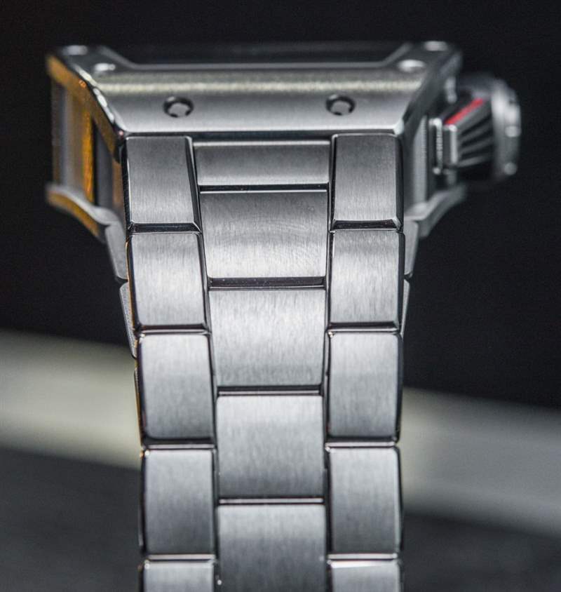 理查德米勒RM 011 Felipe Massa腕表搭配全新鈦金屬表鏈-復刻表