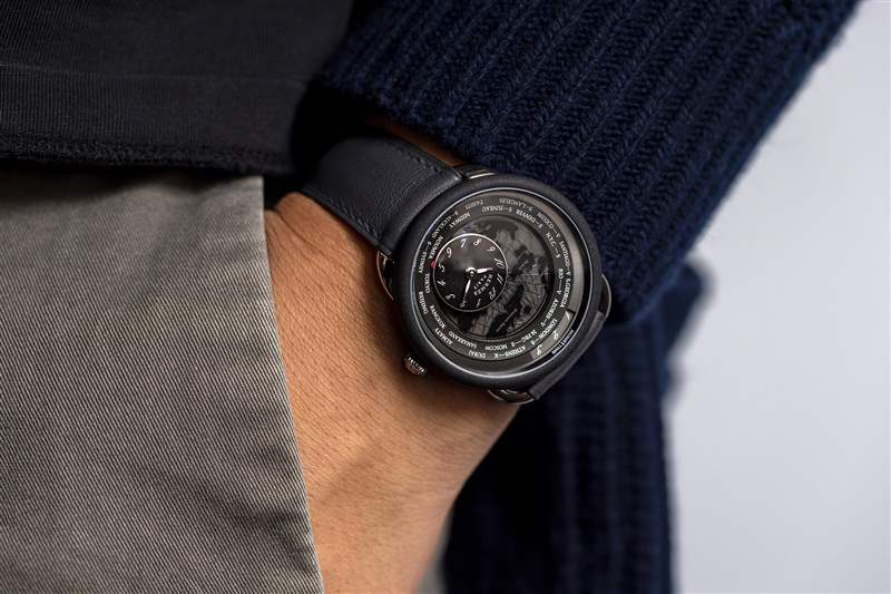 推出愛馬仕Arceau Le Temps Voyageur雙時區(qū)腕表，鼓勵您走出家門-復刻表