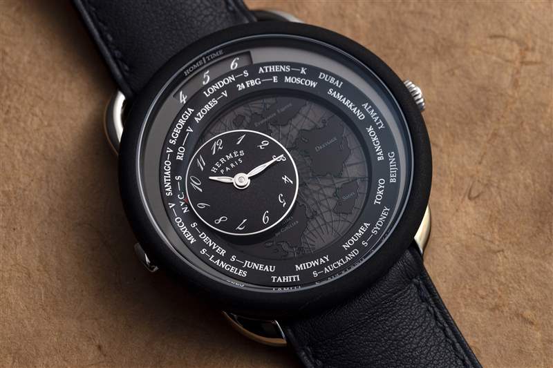 推出愛馬仕Arceau Le Temps Voyageur雙時區(qū)腕表，鼓勵您走出家門-復刻表
