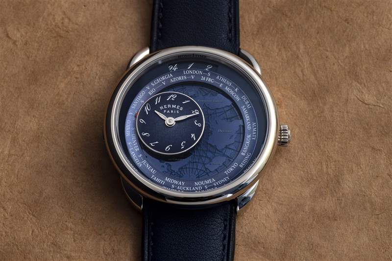 推出愛馬仕Arceau Le Temps Voyageur雙時區(qū)腕表，鼓勵您走出家門-復刻表