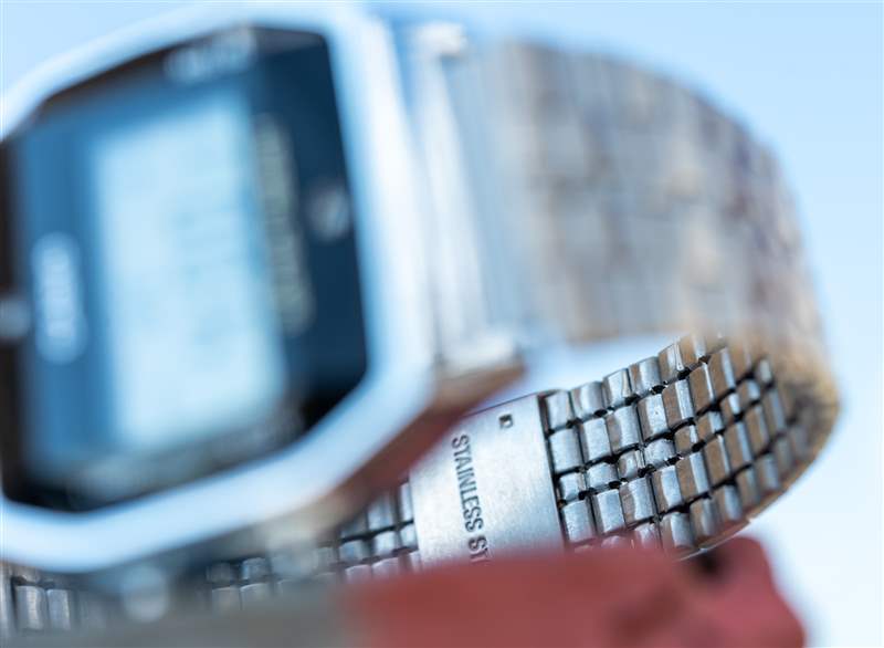 卡西歐A159WAD-1D手表評論:您應該購買史上最便宜的鑲鉆手表嗎?-復刻表