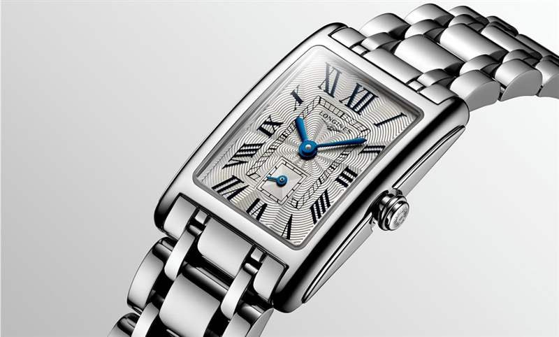 官網限定｜浪琴表情人節獻禮，多情繽紛套組