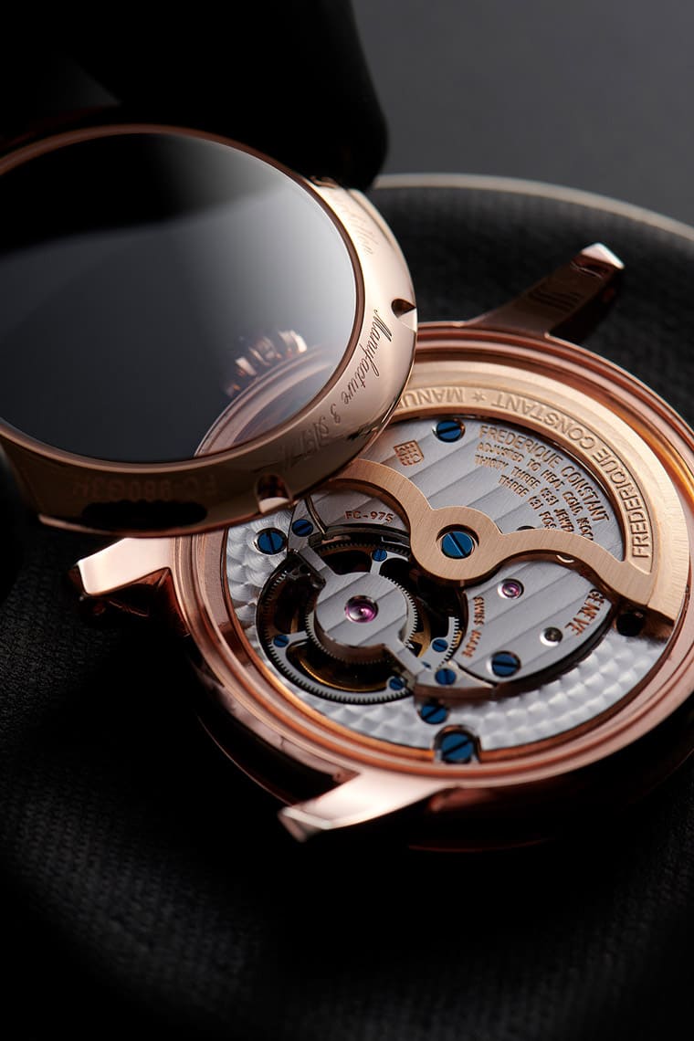 康斯登打造限量玫瑰金陀飛輪紀(jì)念創(chuàng)立35周年-復(fù)刻表