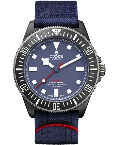 TUDOR - 帝舵第一款碳復合材質腕表TUDOR Pelagos FXD，是否會成為勞力士試金石？