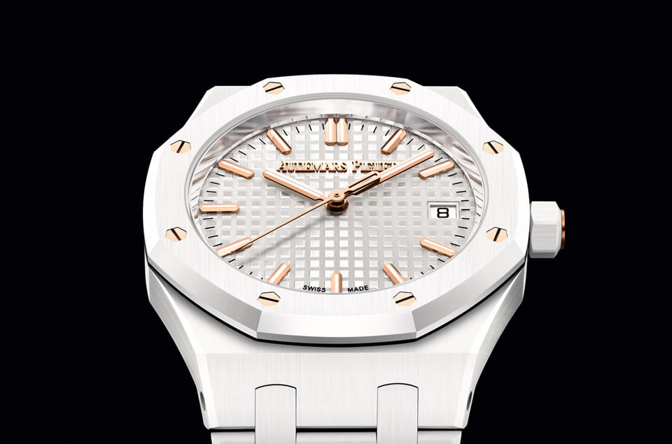 AP皇家橡樹小尺寸自動表繼黑色陶瓷殼后首度改采白色陶瓷殼新登場-復刻表