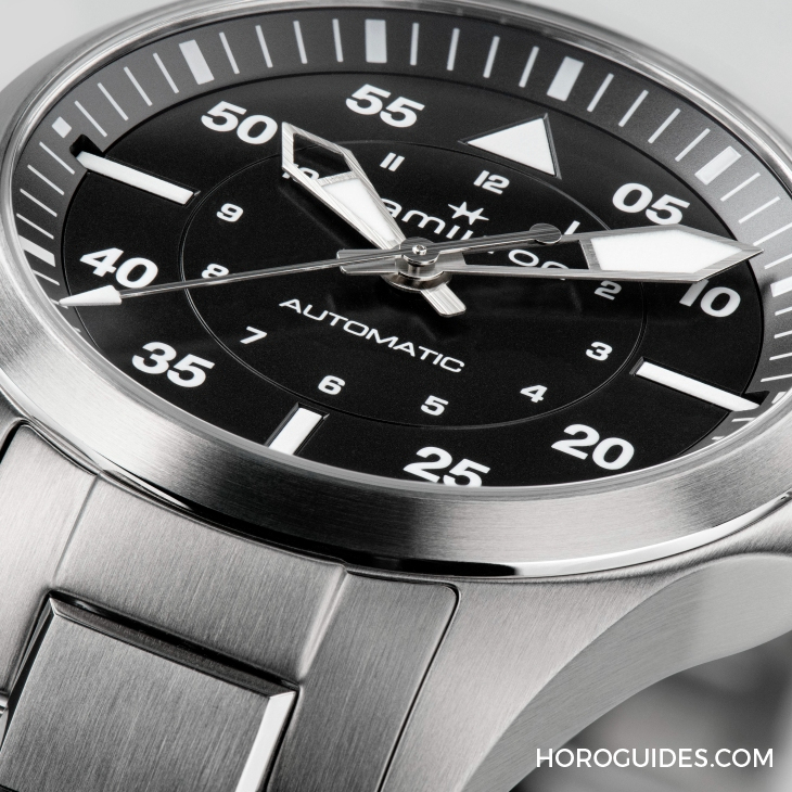 HAMILTON - 設(shè)計(jì)微調(diào)、新增尺寸，HAMILTON Khaki Aviation Pilot系列七款新作再現(xiàn)軍風(fēng)