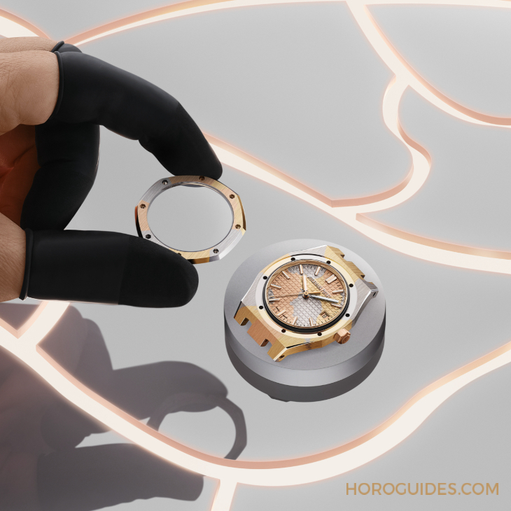 AUDEMARS PIGUET - ROYAL OAK - 77450BA. GG.1361BA.01 - 前所未有的工藝：AP愛(ài)彼多色迷彩金驚艷亮相