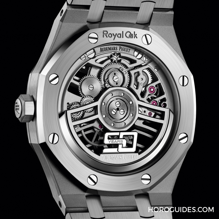 AUDEMARS PIGUET - ROYAL OAK - 26735ST. OO.1320ST.02 - 不銹鋼 VS 沙金你更愛哪一種？ AP愛彼Royal Oak自動(dòng)上鏈飛行陀飛輪鏤空腕表Ref.26735